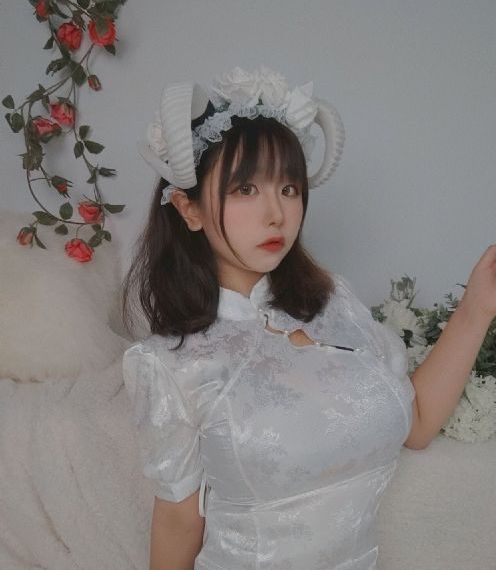 年轻的嫂子完整版_高清动漫在线观看