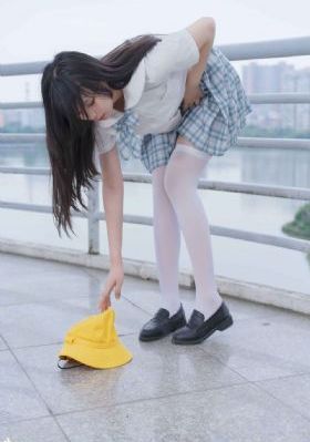 年轻的女教师2免费_DVD高清视频观看