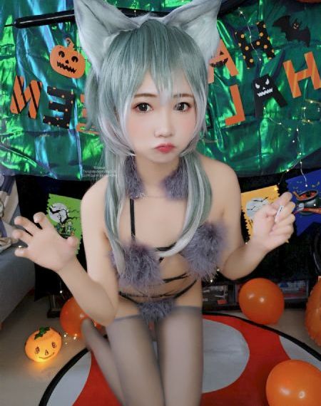 裙子里面是野兽在线观看_蓝光在线视频播放